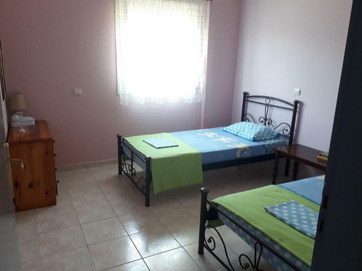 Mina Apartments Zacharo Esterno foto