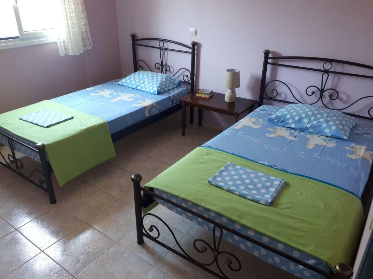 Mina Apartments Zacharo Esterno foto