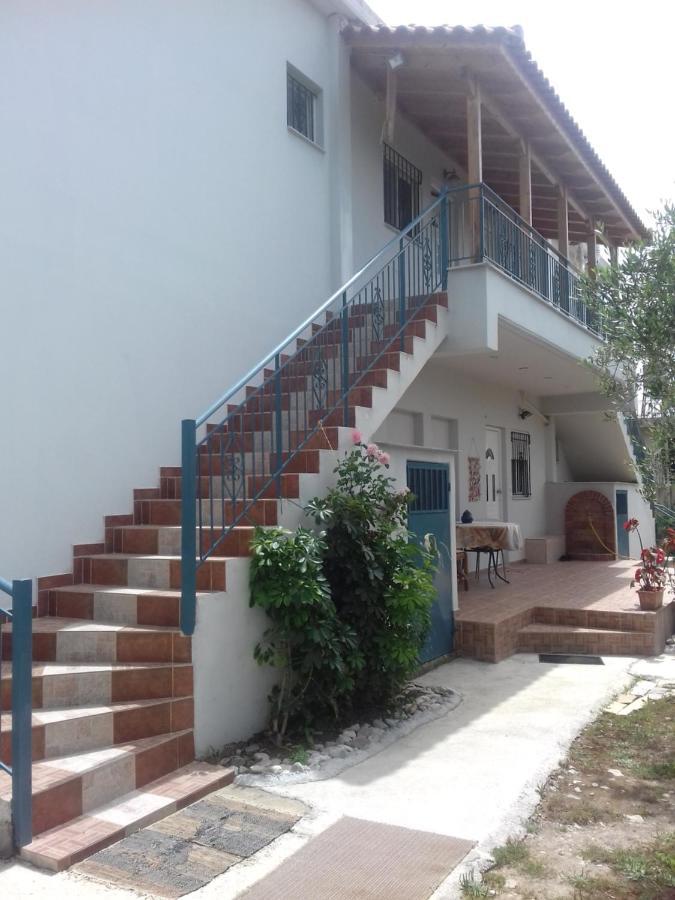Mina Apartments Zacharo Esterno foto
